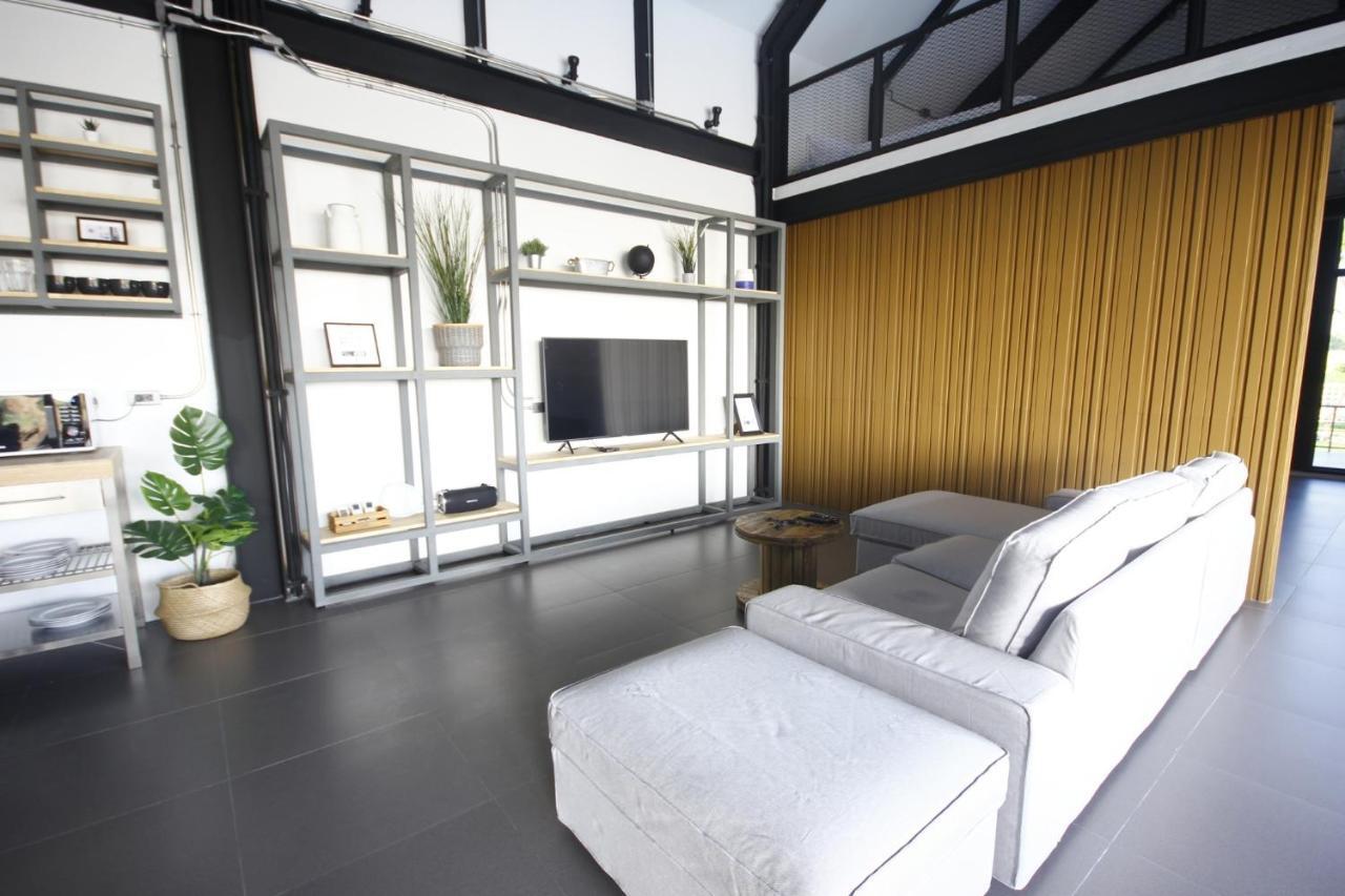 Nordic Cabin And The Pool Ban Sap Noi 외부 사진
