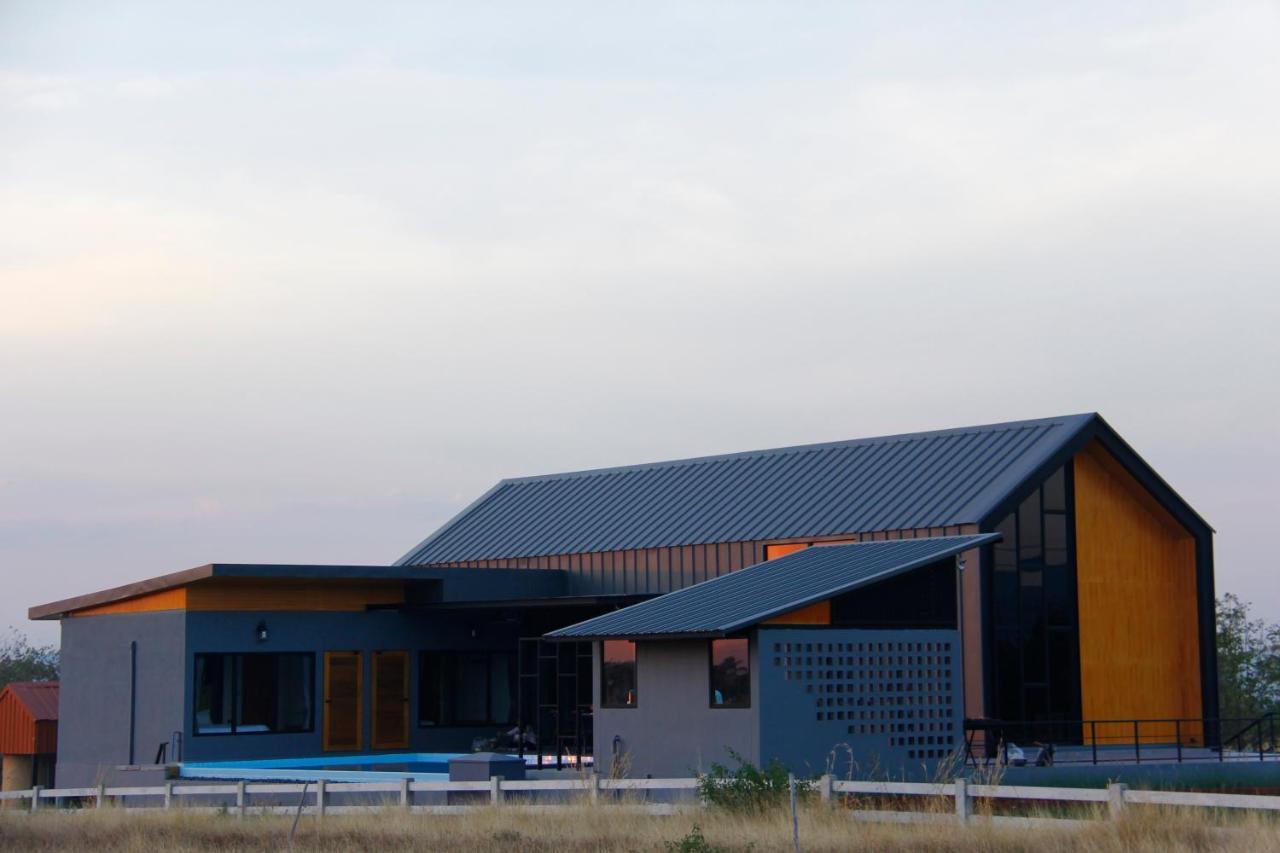 Nordic Cabin And The Pool Ban Sap Noi 외부 사진